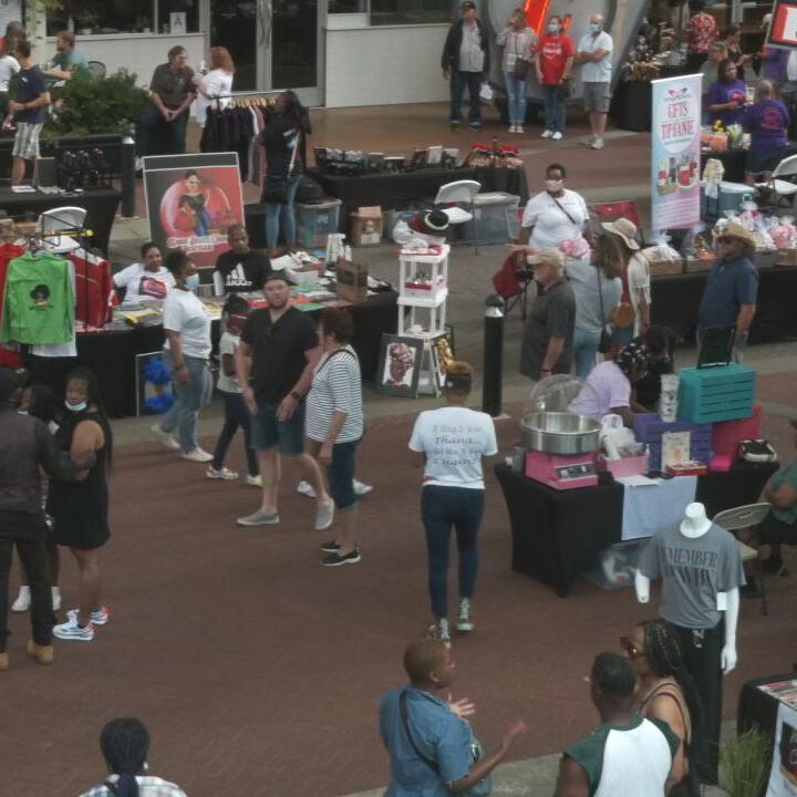 4th street live MELANnaire Marketplace